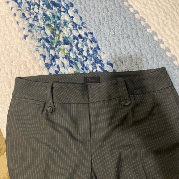 Rekucci Gray Pinstripe Trousers- Women’s 18 - Picture 5 of 10